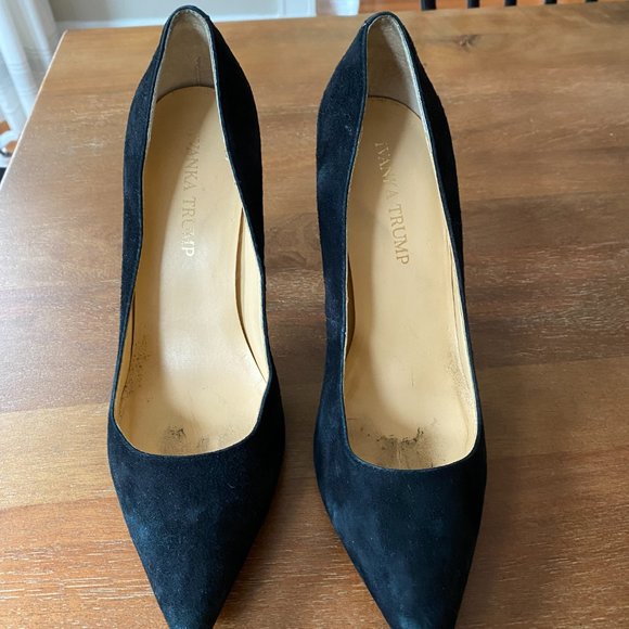 Black Ivanka Trump Heels 7.5M - Picture 5 of 5